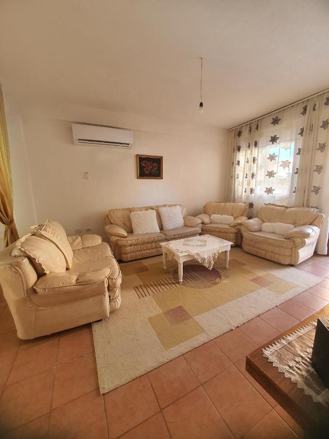 Willa Spacious House With A Big Garden And Fire Pit Tirana Zewnętrze zdjęcie